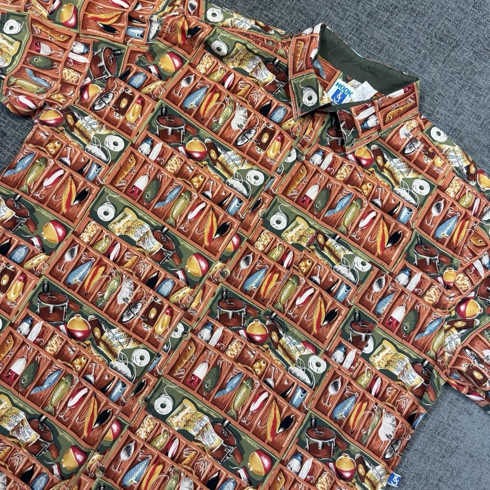 VTG Hook & Tackle Shirt Mens XL Fishing Print Orange Short Sleeve Button Up‎